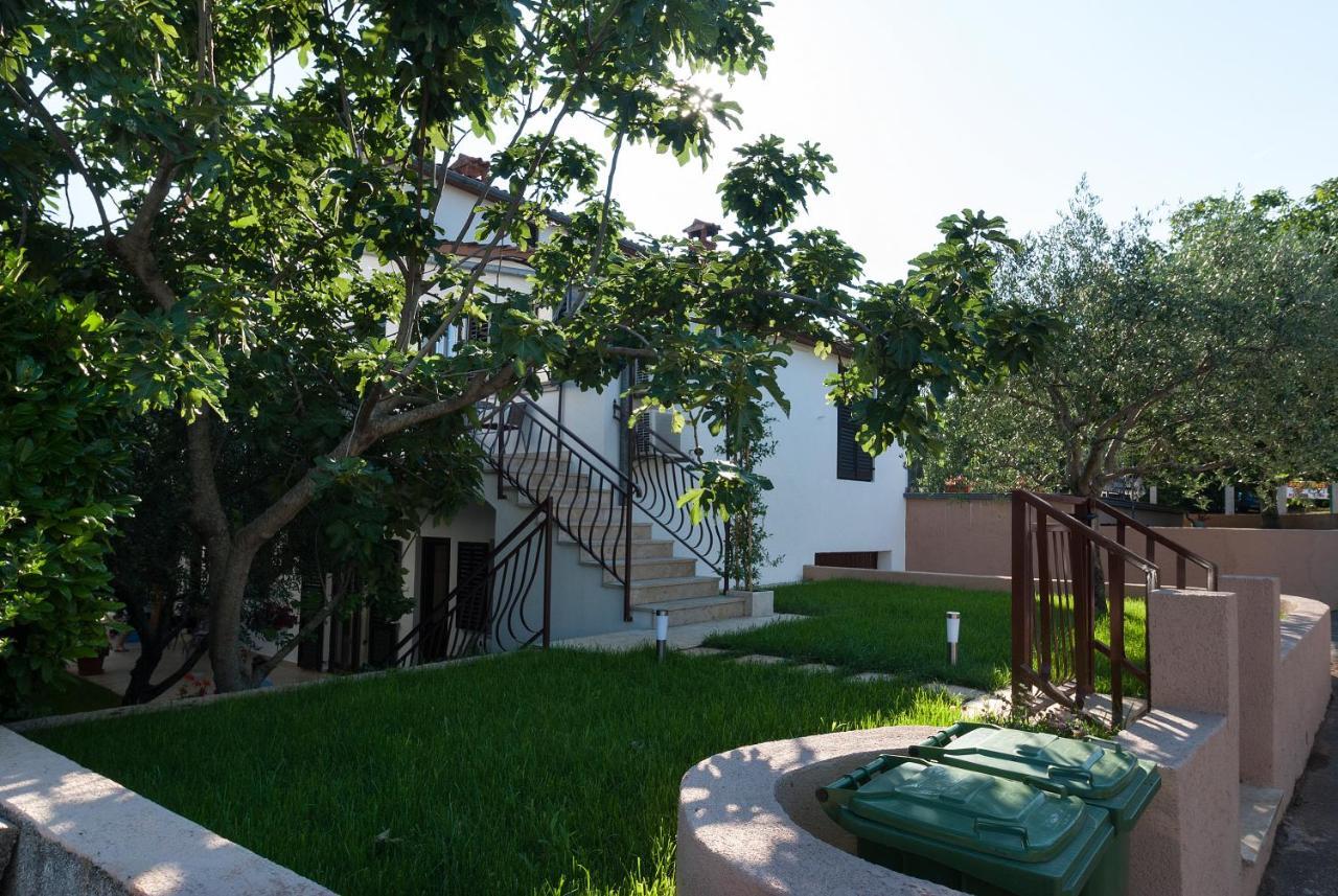 Weis Apartments روفينج الغرفة الصورة